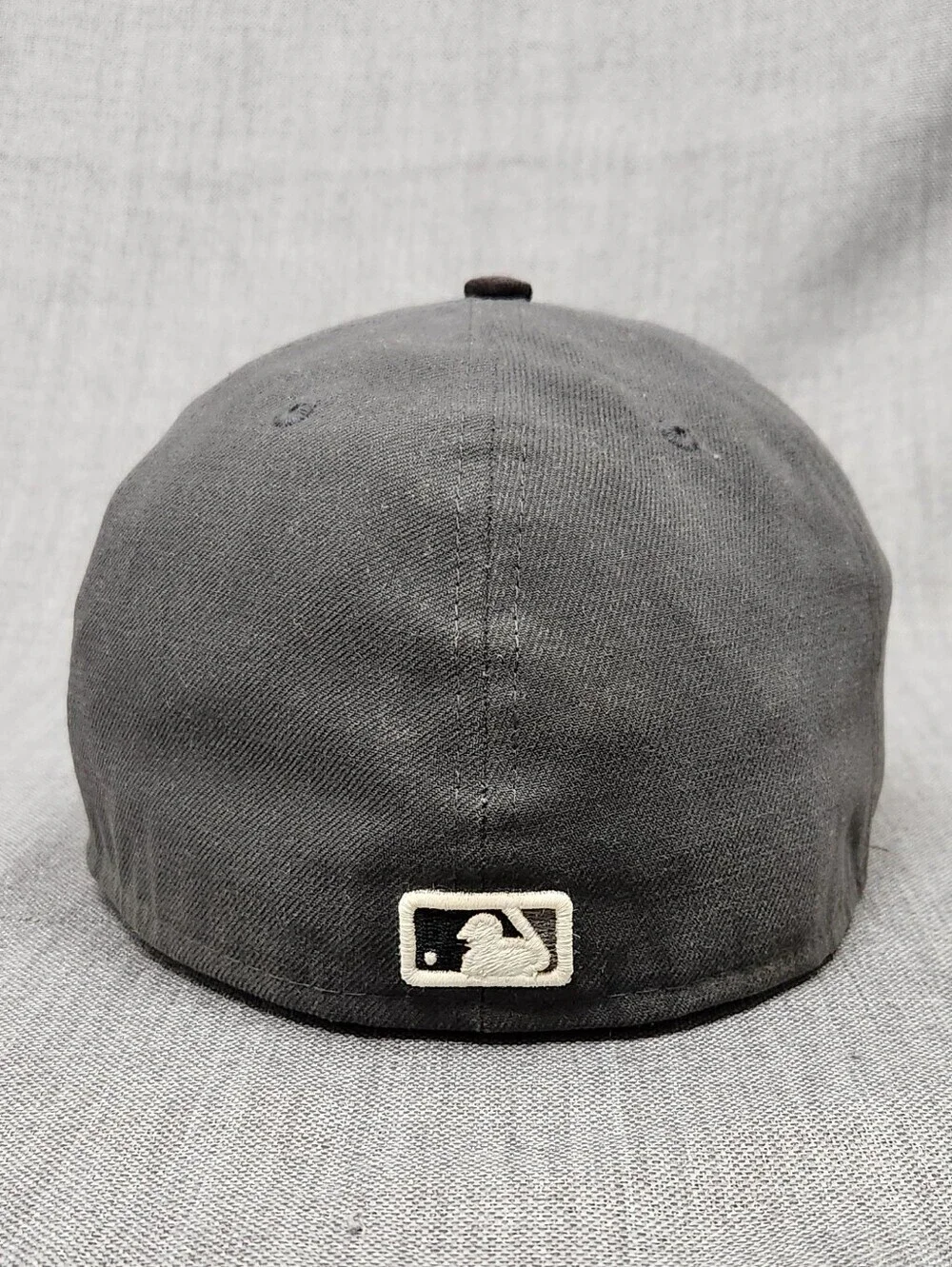 New Era × Los Angeles Dodgers LA Grey & Black Colorway. Fitted 7 5/8. 59FIFTY